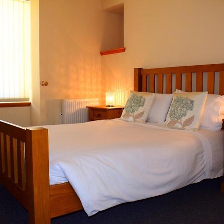 Two Bedroom Town Centre Apartment Elgin Exterior foto